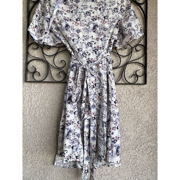 Missguided Maternity Front tie mini Dress - Size 2 - Floral Lilac / Multicolored - Picture 6 of 12